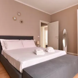 https://padova-casa-anna-centro.hotelinveneto.com