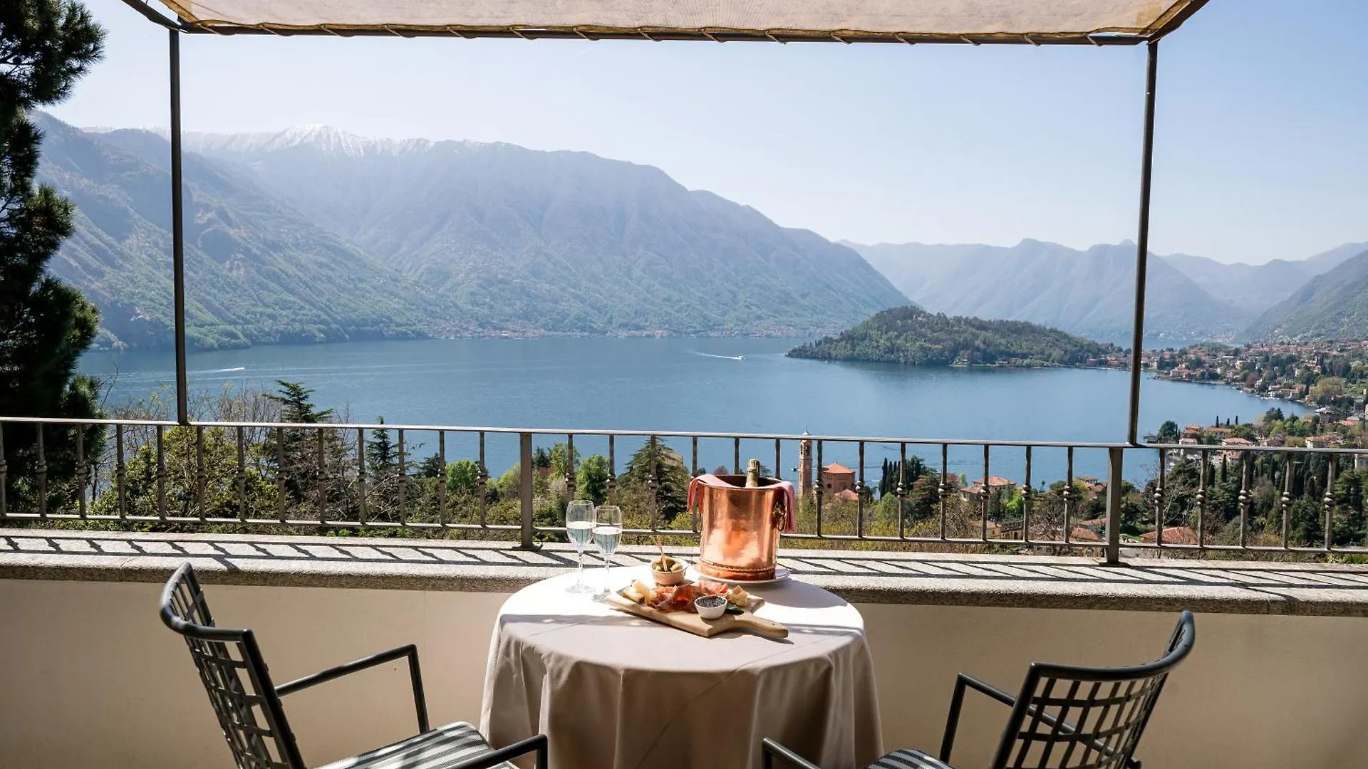Alveluu Ristorante E Suites Tremezzo 0*,  Italy
